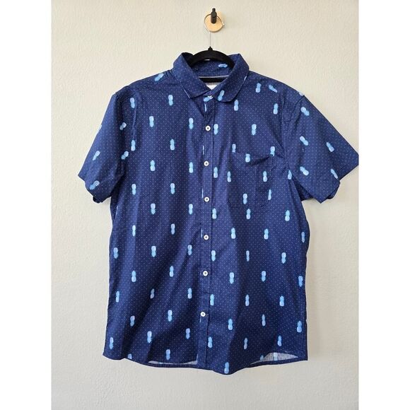 Essex Crossing Pineapple Stretch Shirt Blue Size M Fun Summer Vibes Vacation - Picture 1 of 7